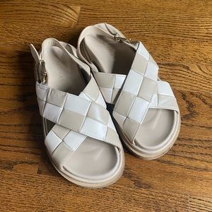 Alohas Marshmallow Scacchi Sandals in Stone
+ Beige, size 36